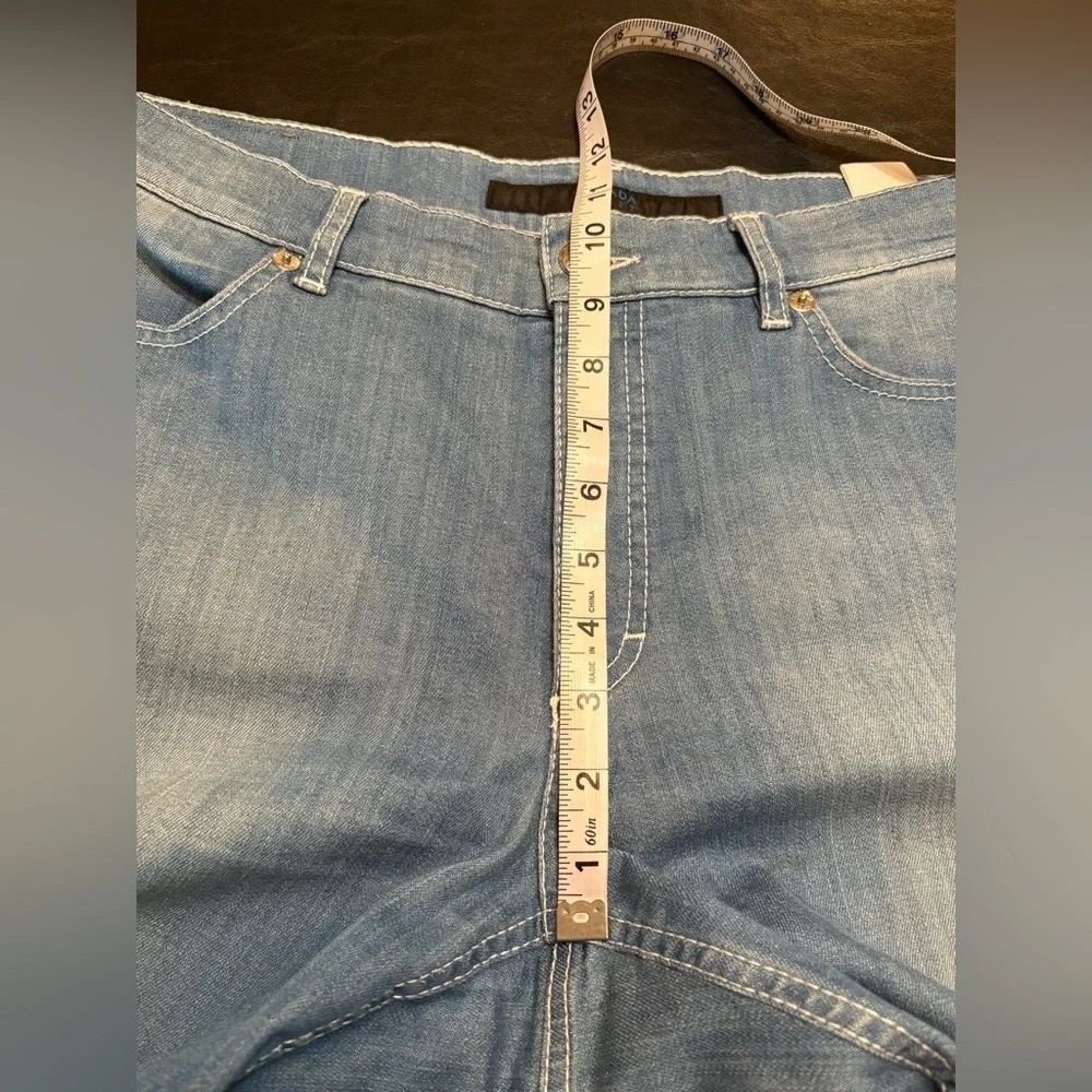 Escada chic light